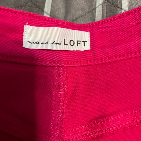 LOFT Fuchsia Ankle Jeans - Picture 3 of 4